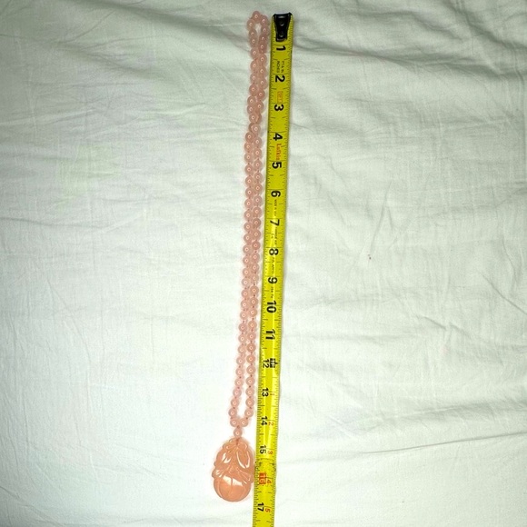 Vintage Hand Knotted Rose Quartz Necklace With Large Carved Peach Pendant - Picture 11 of 11